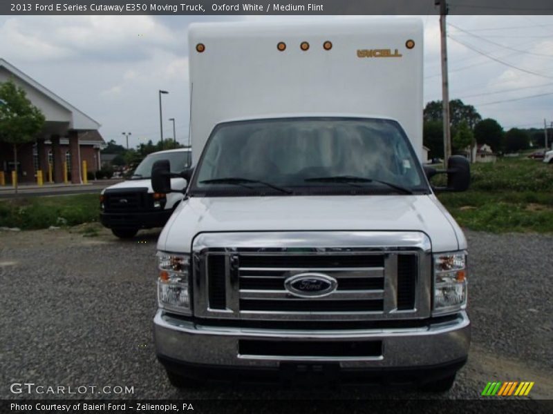 Oxford White / Medium Flint 2013 Ford E Series Cutaway E350 Moving Truck