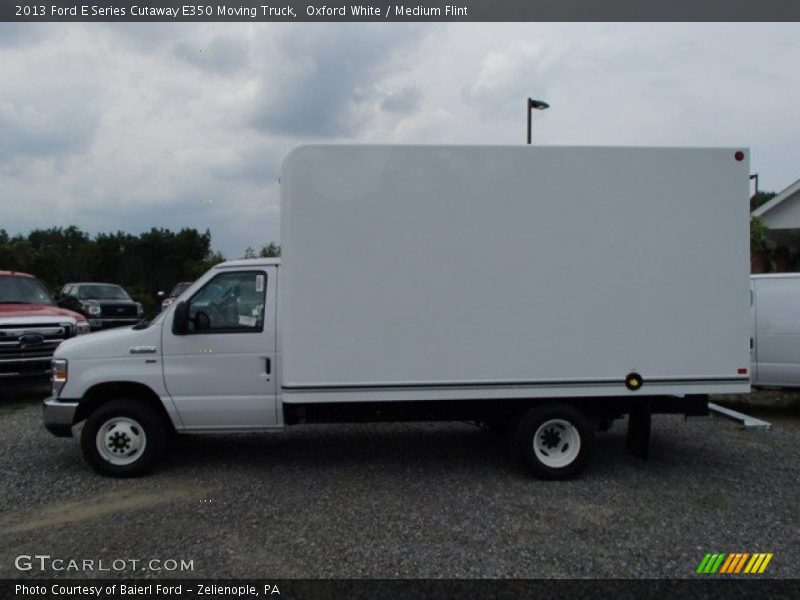  2013 E Series Cutaway E350 Moving Truck Oxford White