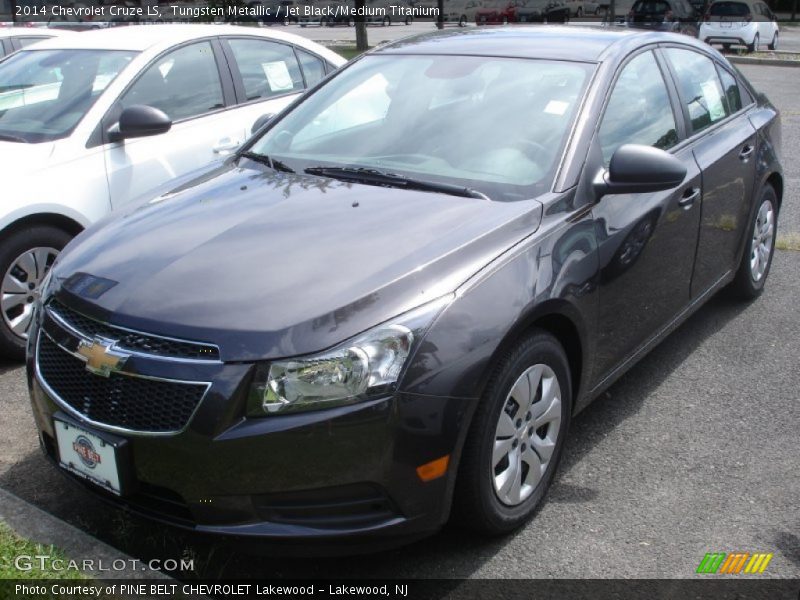 Tungsten Metallic / Jet Black/Medium Titanium 2014 Chevrolet Cruze LS