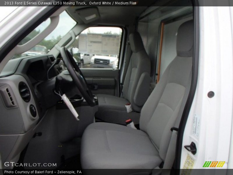 Oxford White / Medium Flint 2013 Ford E Series Cutaway E350 Moving Truck