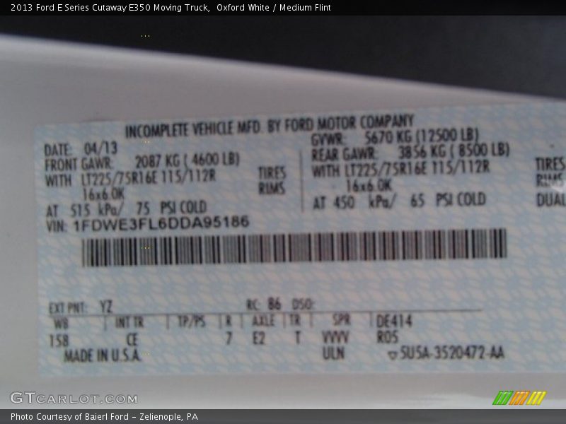 Oxford White / Medium Flint 2013 Ford E Series Cutaway E350 Moving Truck