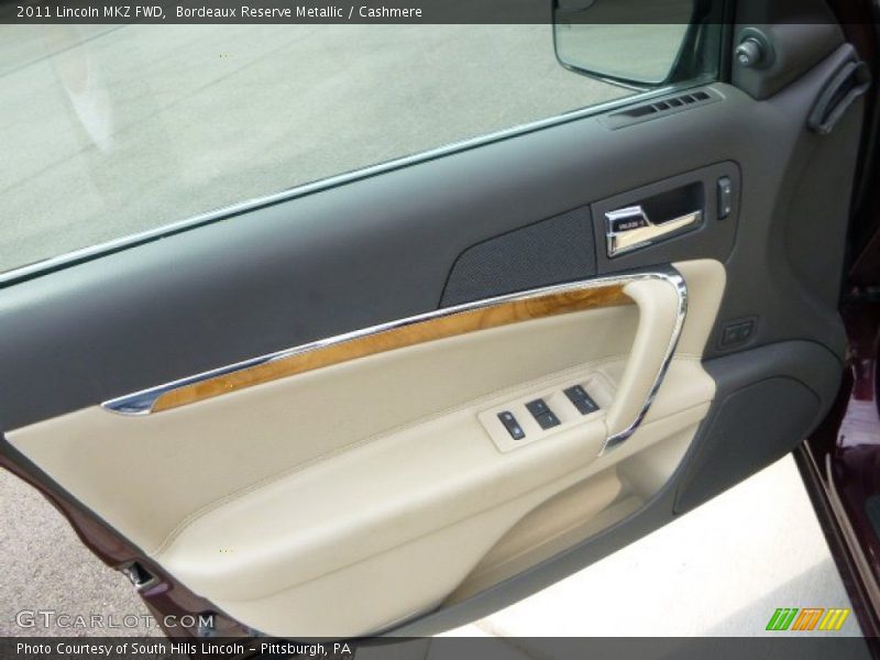 Bordeaux Reserve Metallic / Cashmere 2011 Lincoln MKZ FWD
