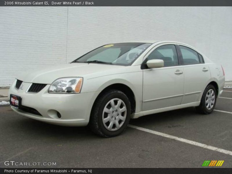 Dover White Pearl / Black 2006 Mitsubishi Galant ES