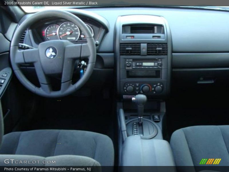 Liquid Silver Metallic / Black 2006 Mitsubishi Galant DE
