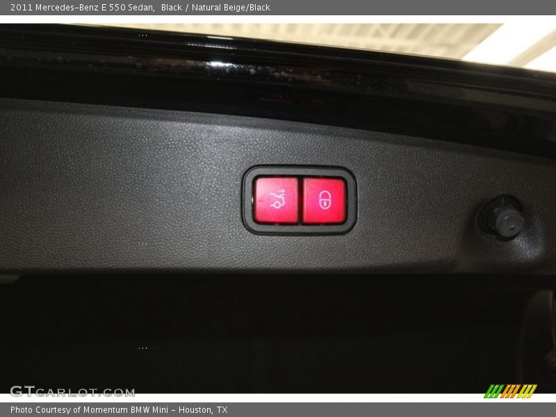 Black / Natural Beige/Black 2011 Mercedes-Benz E 550 Sedan