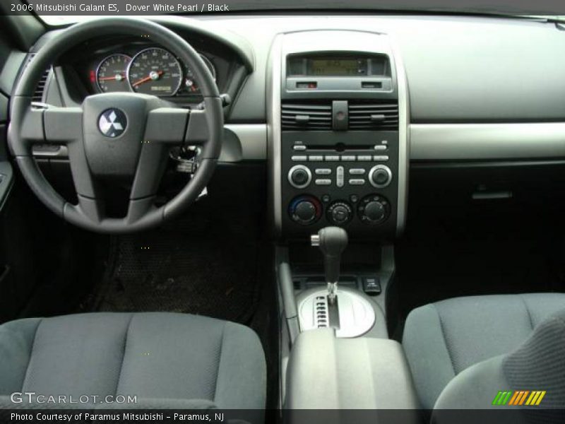 Dover White Pearl / Black 2006 Mitsubishi Galant ES