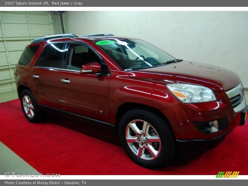 Red Jewel / Gray 2007 Saturn Outlook XR