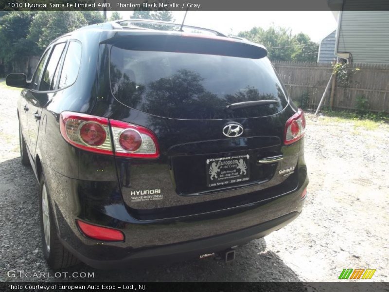 Phantom Black Metallic / Gray 2010 Hyundai Santa Fe Limited 4WD