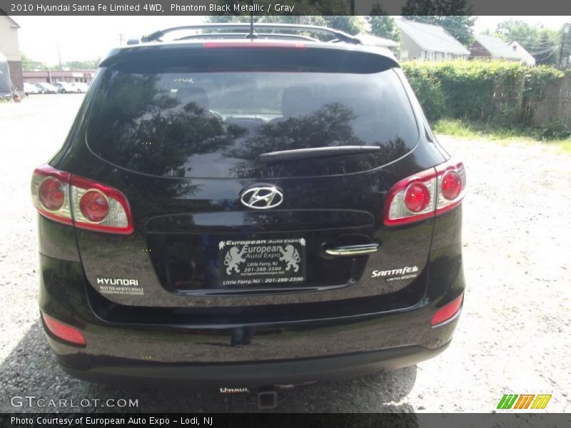 Phantom Black Metallic / Gray 2010 Hyundai Santa Fe Limited 4WD