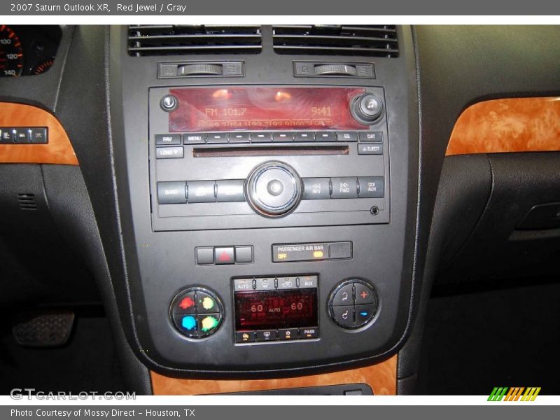Red Jewel / Gray 2007 Saturn Outlook XR