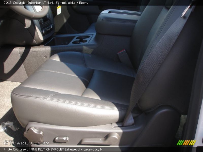 Summit White / Ebony 2013 Chevrolet Suburban LT 4x4