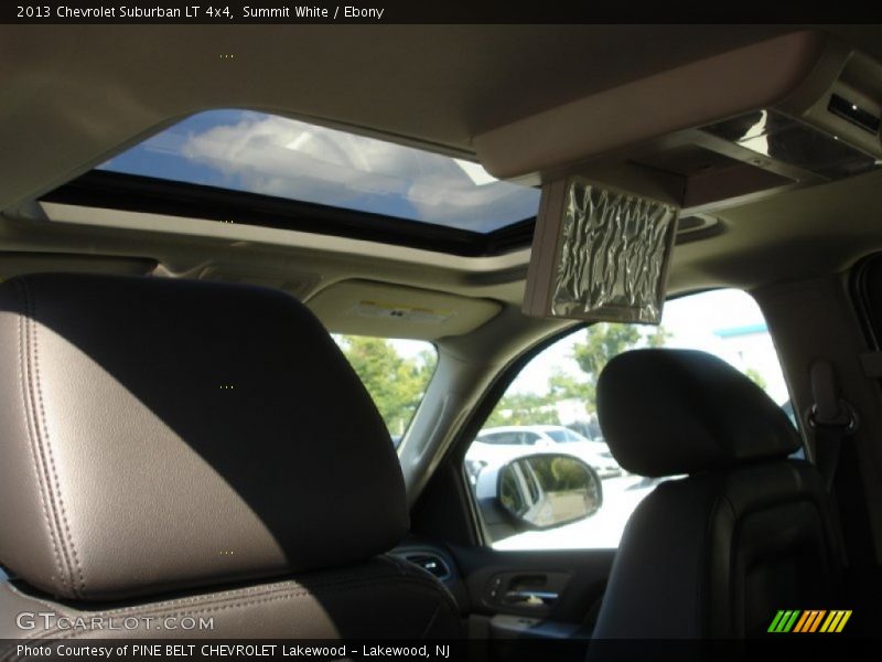 Summit White / Ebony 2013 Chevrolet Suburban LT 4x4