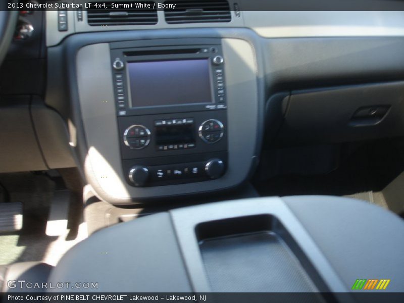 Summit White / Ebony 2013 Chevrolet Suburban LT 4x4