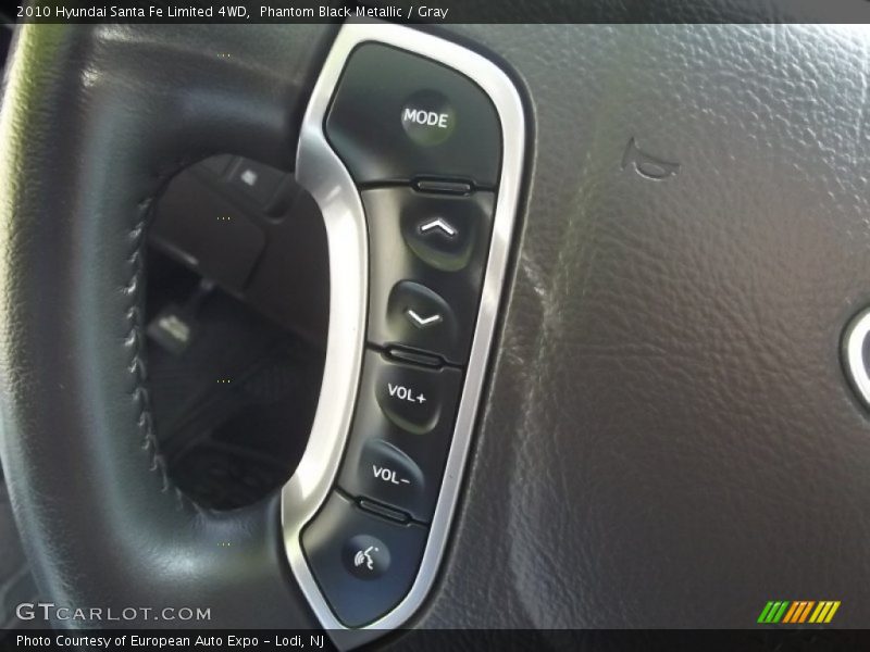Phantom Black Metallic / Gray 2010 Hyundai Santa Fe Limited 4WD