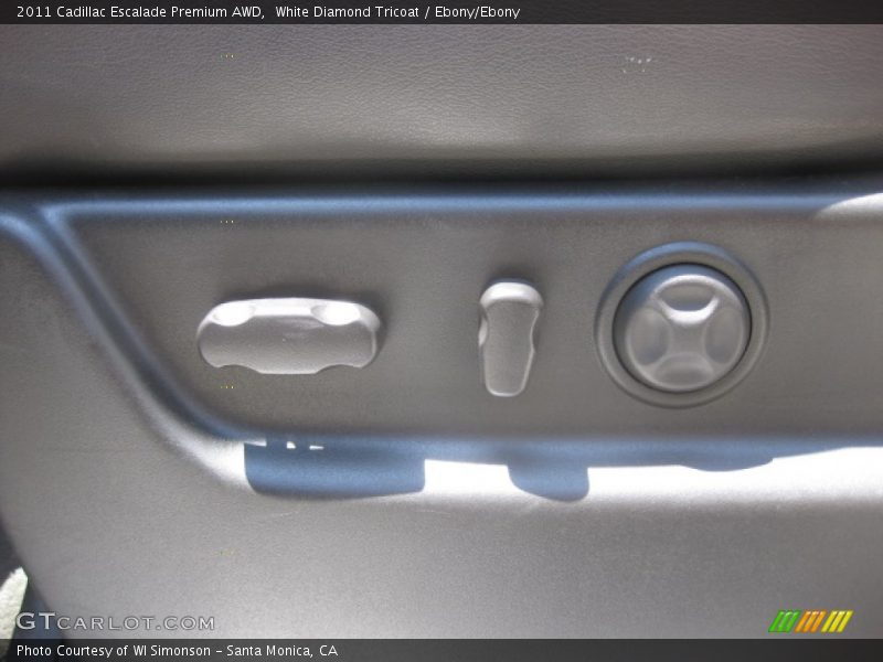 White Diamond Tricoat / Ebony/Ebony 2011 Cadillac Escalade Premium AWD