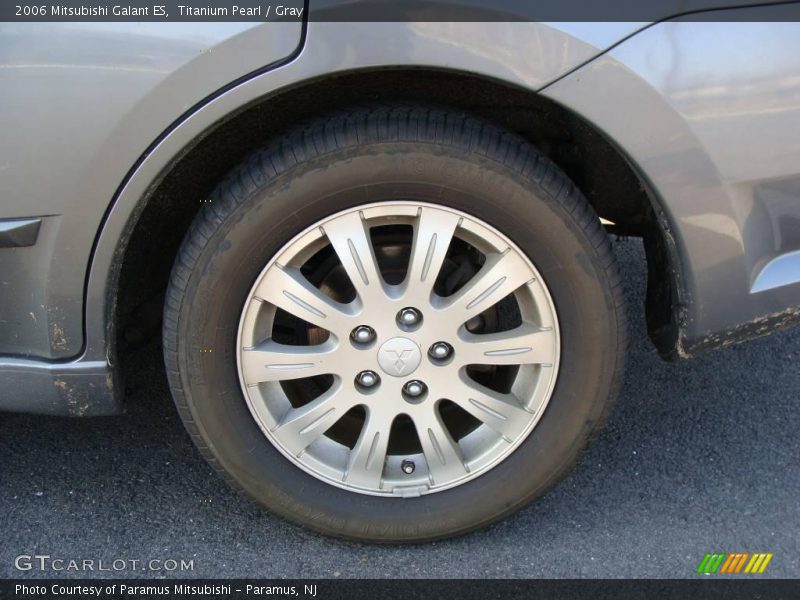 Titanium Pearl / Gray 2006 Mitsubishi Galant ES