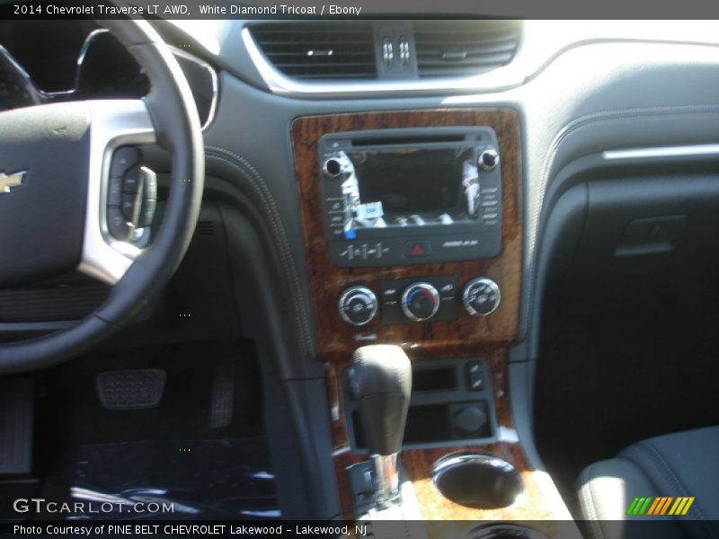 White Diamond Tricoat / Ebony 2014 Chevrolet Traverse LT AWD
