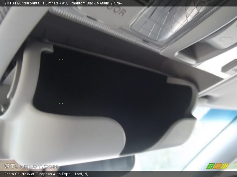 Phantom Black Metallic / Gray 2010 Hyundai Santa Fe Limited 4WD