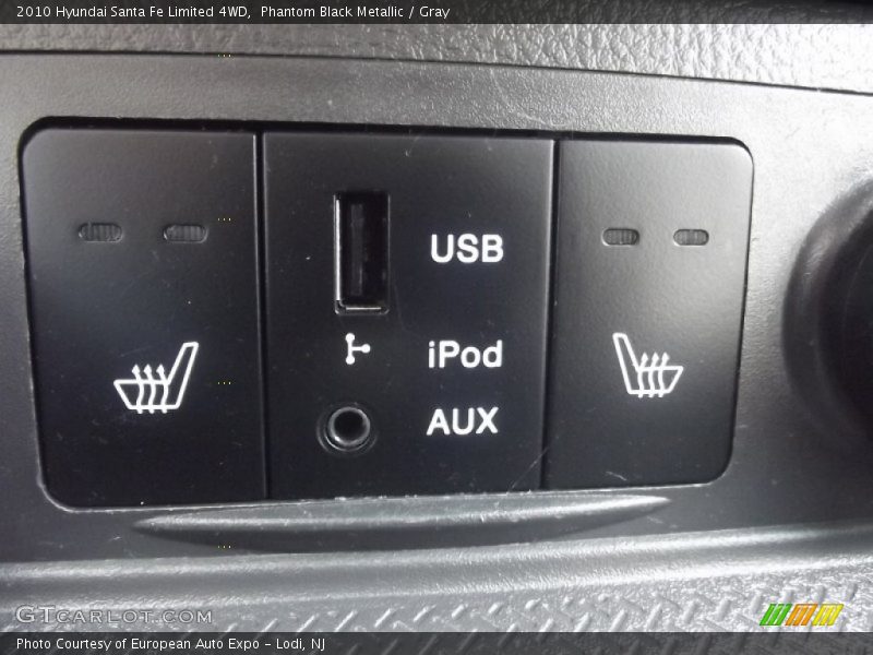 Phantom Black Metallic / Gray 2010 Hyundai Santa Fe Limited 4WD