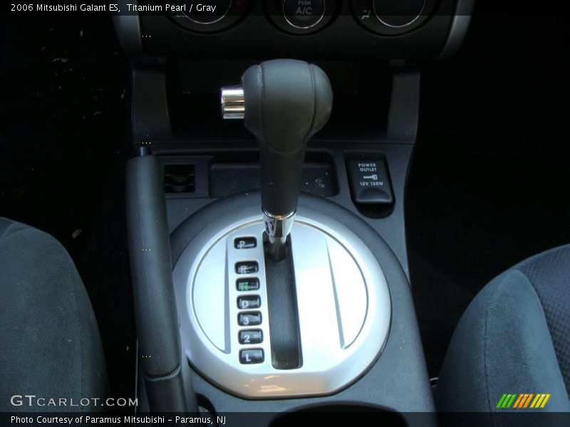 Titanium Pearl / Gray 2006 Mitsubishi Galant ES