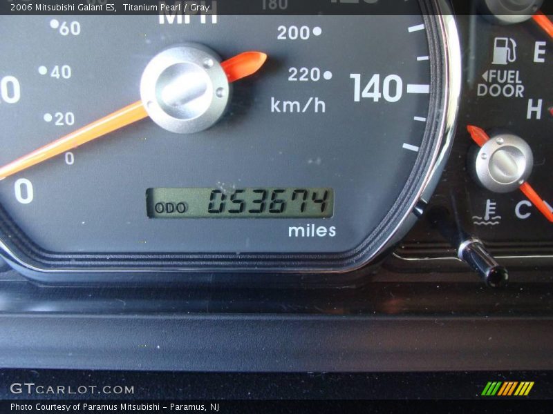 Titanium Pearl / Gray 2006 Mitsubishi Galant ES