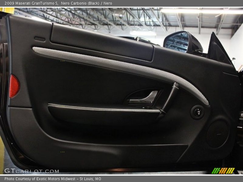 Door Panel of 2009 GranTurismo S