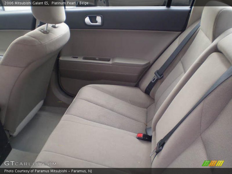 Platinum Pearl / Beige 2006 Mitsubishi Galant ES