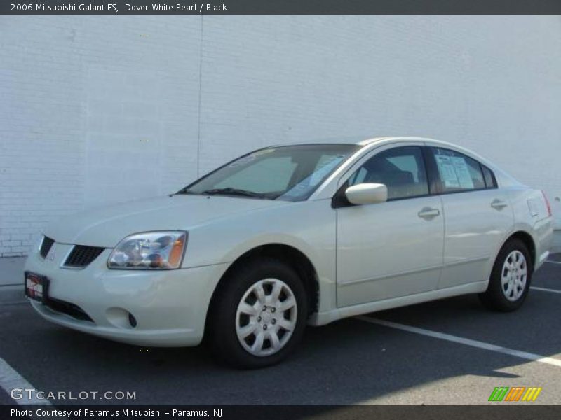 Dover White Pearl / Black 2006 Mitsubishi Galant ES
