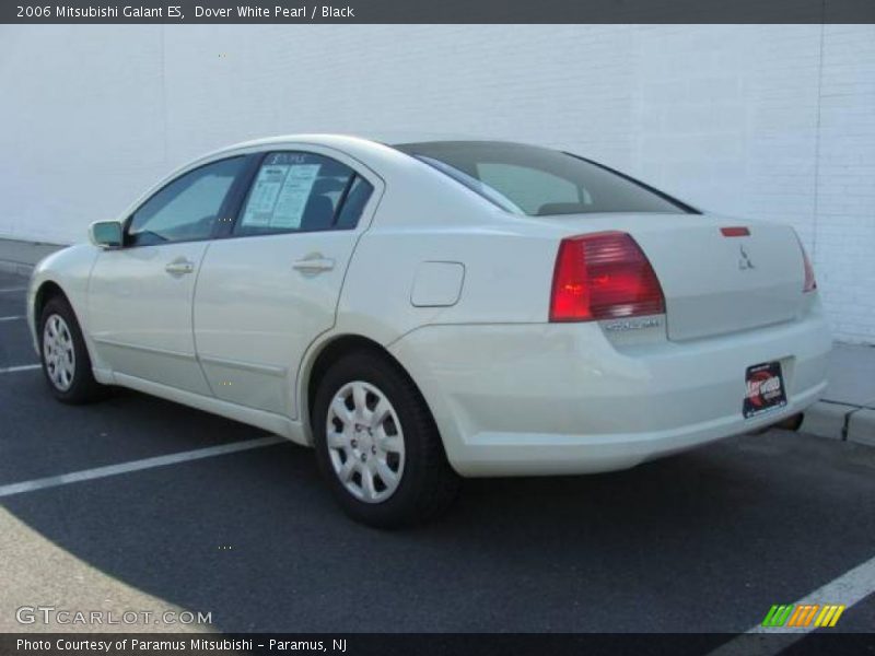 Dover White Pearl / Black 2006 Mitsubishi Galant ES