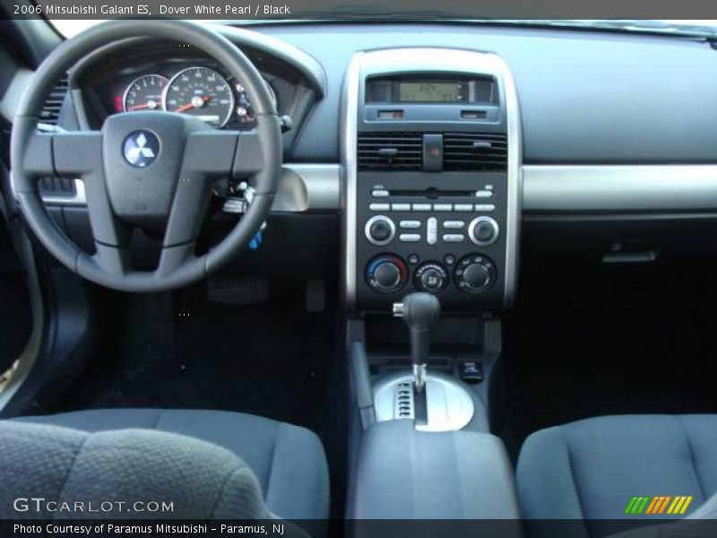 Dover White Pearl / Black 2006 Mitsubishi Galant ES