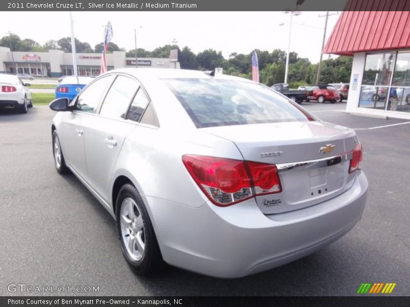 Silver Ice Metallic / Medium Titanium 2011 Chevrolet Cruze LT