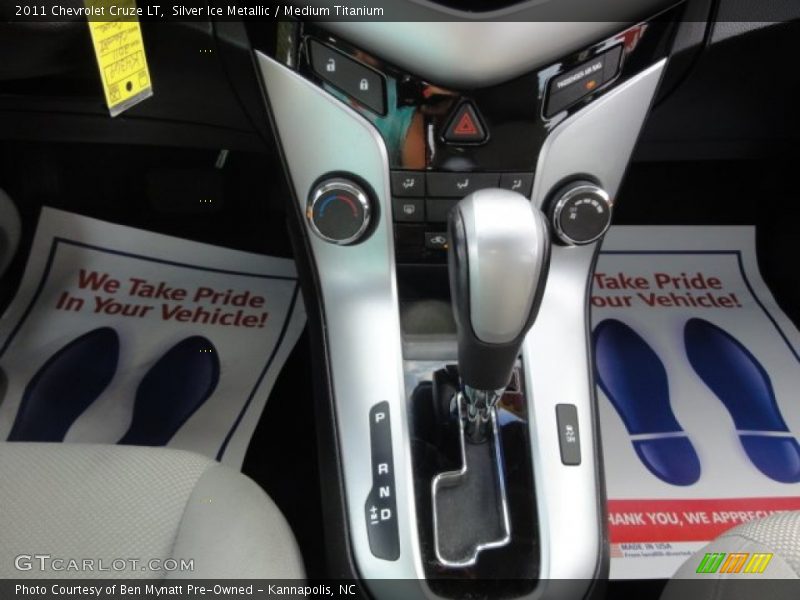 Silver Ice Metallic / Medium Titanium 2011 Chevrolet Cruze LT