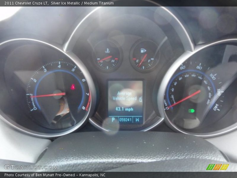 Silver Ice Metallic / Medium Titanium 2011 Chevrolet Cruze LT
