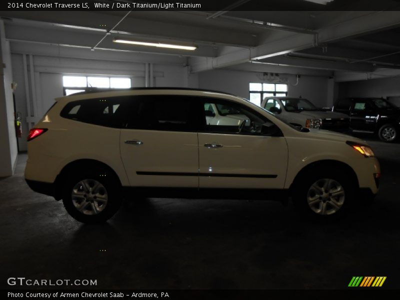 White / Dark Titanium/Light Titanium 2014 Chevrolet Traverse LS