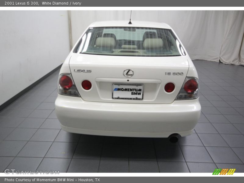 White Diamond / Ivory 2001 Lexus IS 300