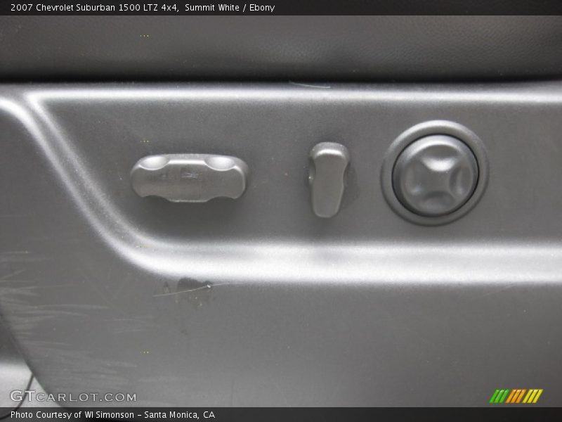 Summit White / Ebony 2007 Chevrolet Suburban 1500 LTZ 4x4