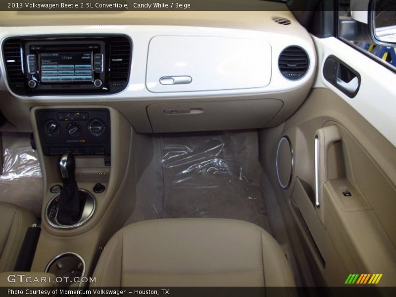 Candy White / Beige 2013 Volkswagen Beetle 2.5L Convertible