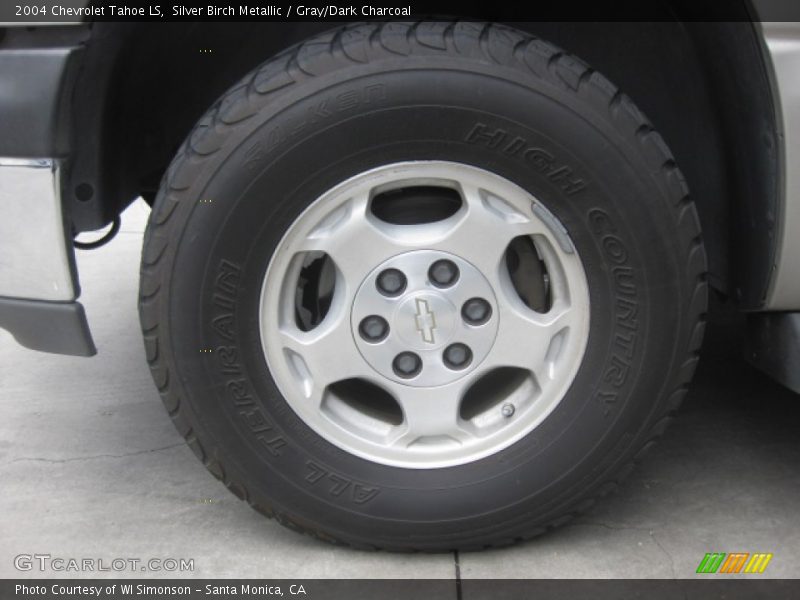 Silver Birch Metallic / Gray/Dark Charcoal 2004 Chevrolet Tahoe LS