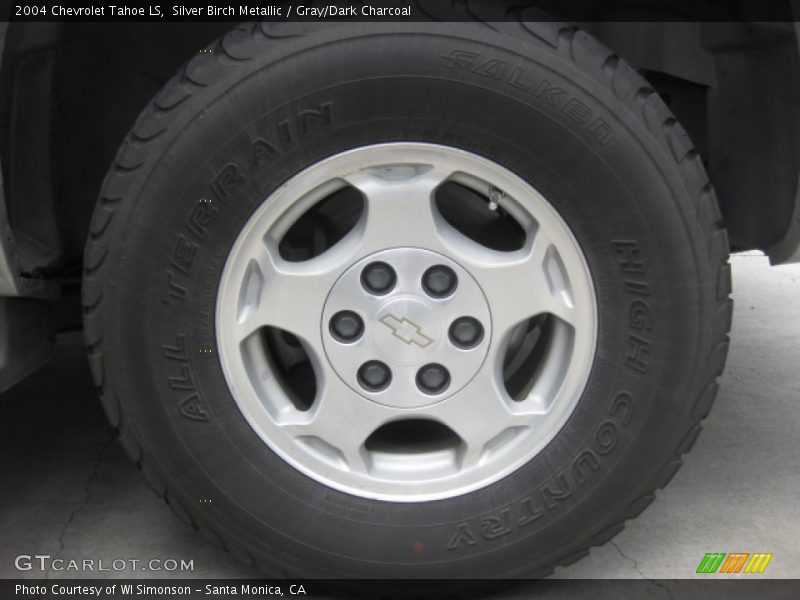 Silver Birch Metallic / Gray/Dark Charcoal 2004 Chevrolet Tahoe LS