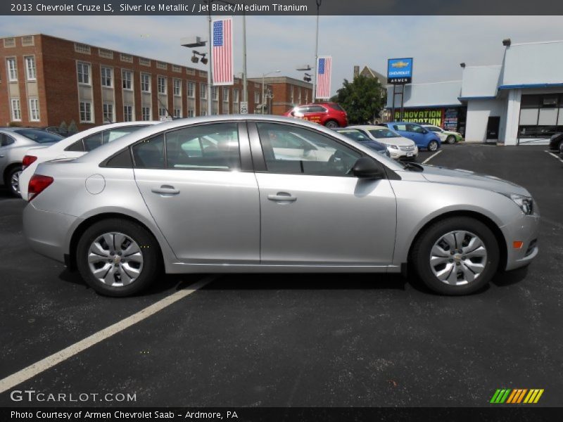 Silver Ice Metallic / Jet Black/Medium Titanium 2013 Chevrolet Cruze LS