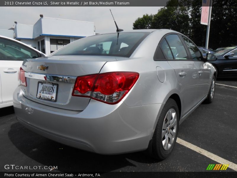 Silver Ice Metallic / Jet Black/Medium Titanium 2013 Chevrolet Cruze LS