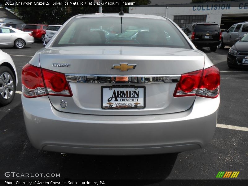 Silver Ice Metallic / Jet Black/Medium Titanium 2013 Chevrolet Cruze LS