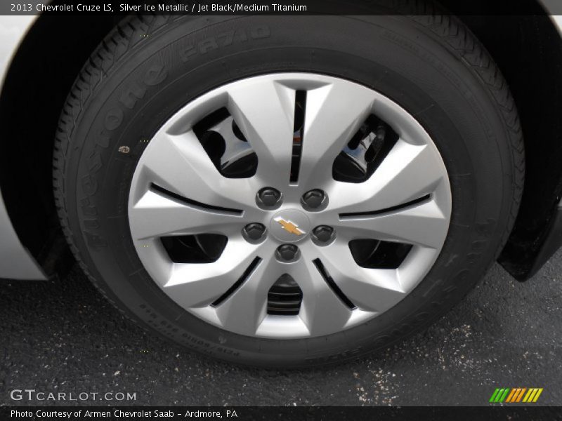Silver Ice Metallic / Jet Black/Medium Titanium 2013 Chevrolet Cruze LS