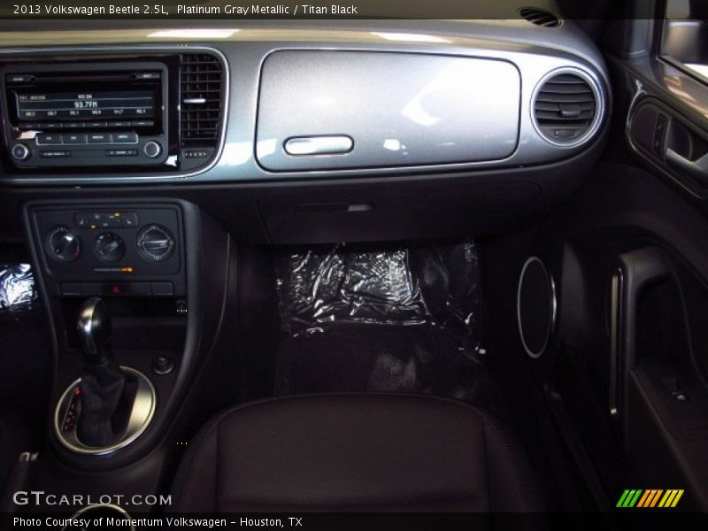 Platinum Gray Metallic / Titan Black 2013 Volkswagen Beetle 2.5L