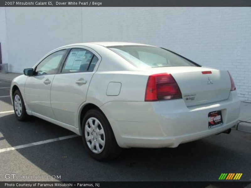 Dover White Pearl / Beige 2007 Mitsubishi Galant ES