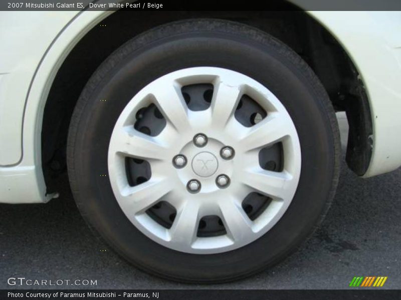 Dover White Pearl / Beige 2007 Mitsubishi Galant ES
