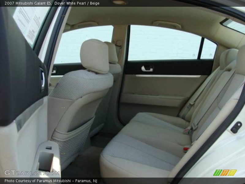 Dover White Pearl / Beige 2007 Mitsubishi Galant ES