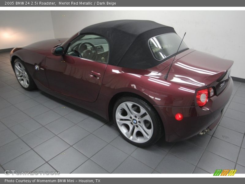 Merlot Red Metallic / Dark Beige 2005 BMW Z4 2.5i Roadster