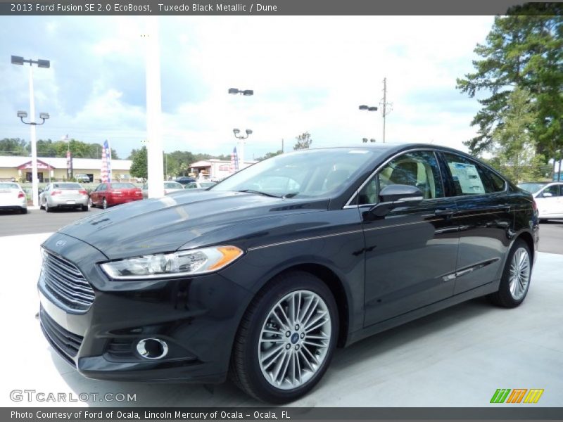 Tuxedo Black Metallic / Dune 2013 Ford Fusion SE 2.0 EcoBoost