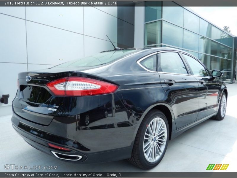 Tuxedo Black Metallic / Dune 2013 Ford Fusion SE 2.0 EcoBoost